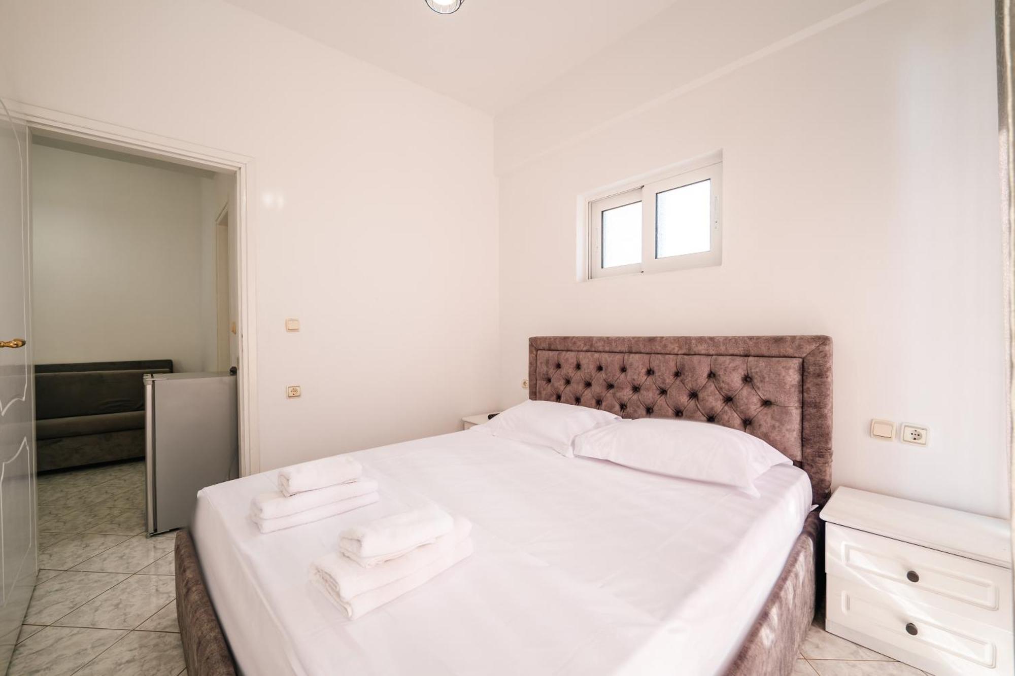 Alnes Hotel Σαράντα Εξωτερικό φωτογραφία