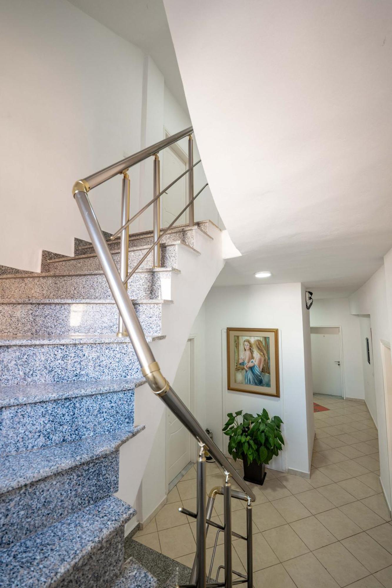 Alnes Hotel Σαράντα Εξωτερικό φωτογραφία