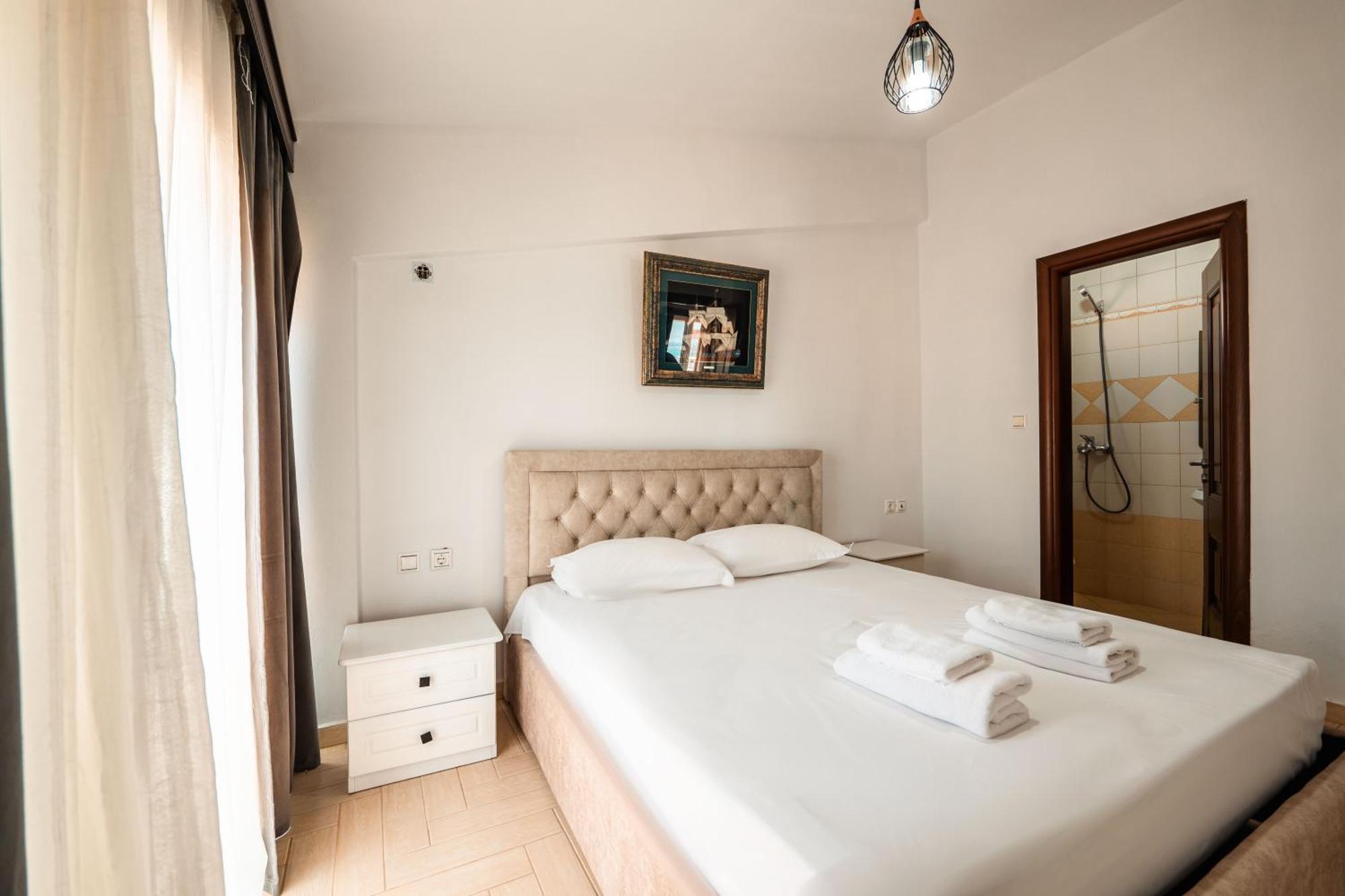 Alnes Hotel Σαράντα Εξωτερικό φωτογραφία