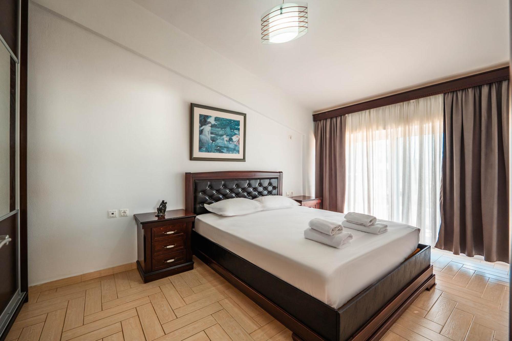 Alnes Hotel Σαράντα Εξωτερικό φωτογραφία