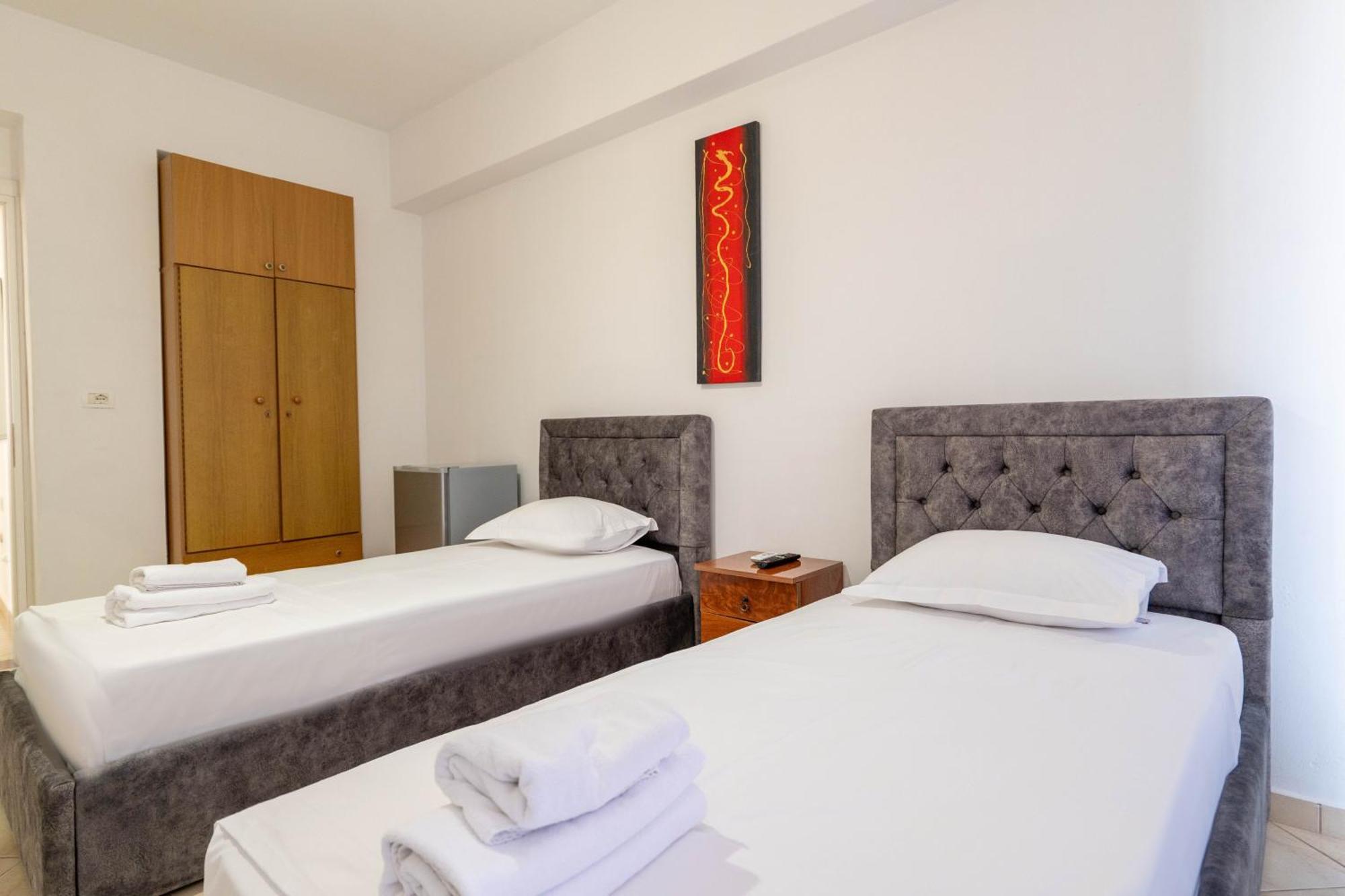 Alnes Hotel Σαράντα Εξωτερικό φωτογραφία