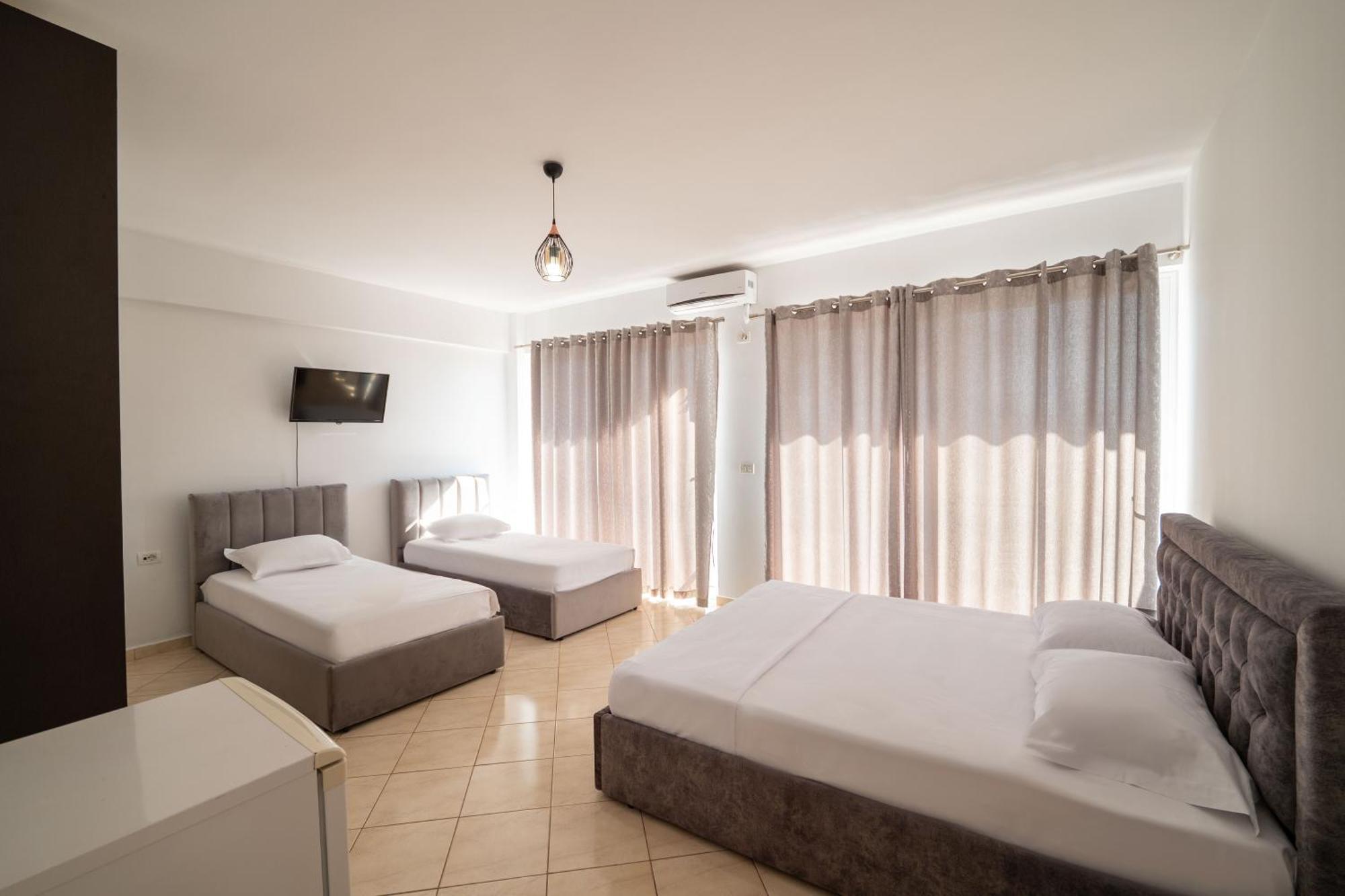 Alnes Hotel Σαράντα Εξωτερικό φωτογραφία