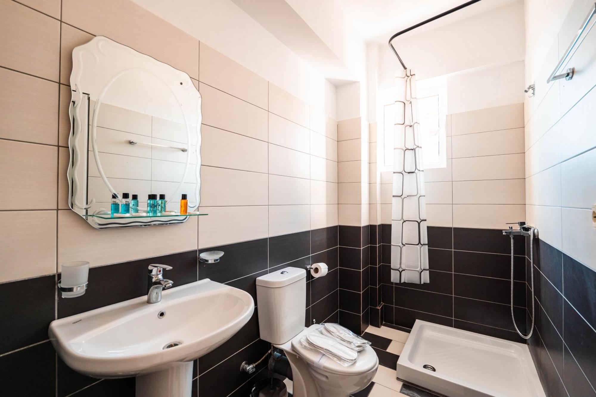 Alnes Hotel Σαράντα Εξωτερικό φωτογραφία